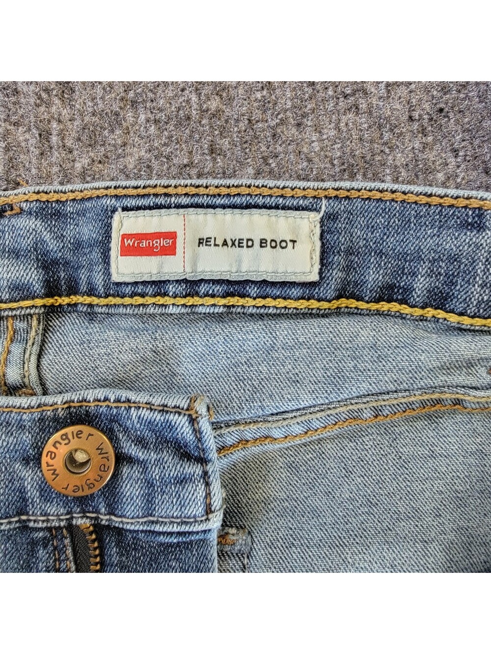 Relaxed Boot Cut Wrangler Jeans Medium Wash Denim 40x29